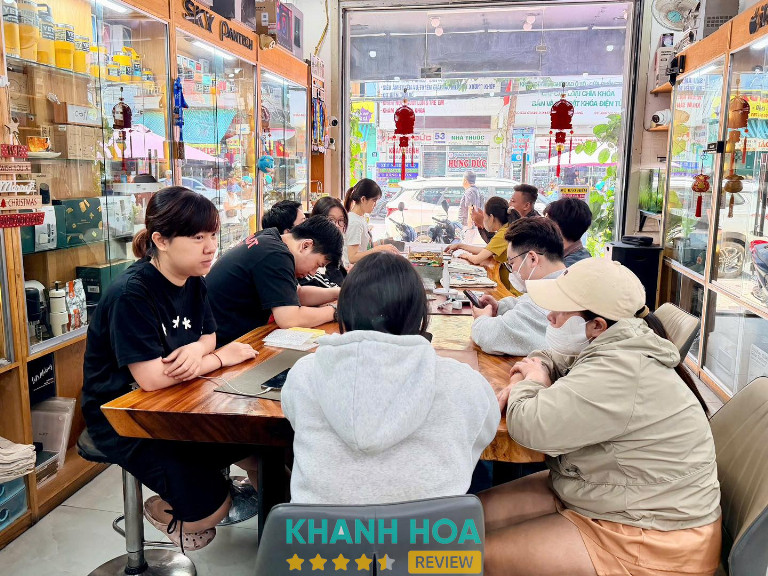 Tuấn BlackBerry – 24 Yersin