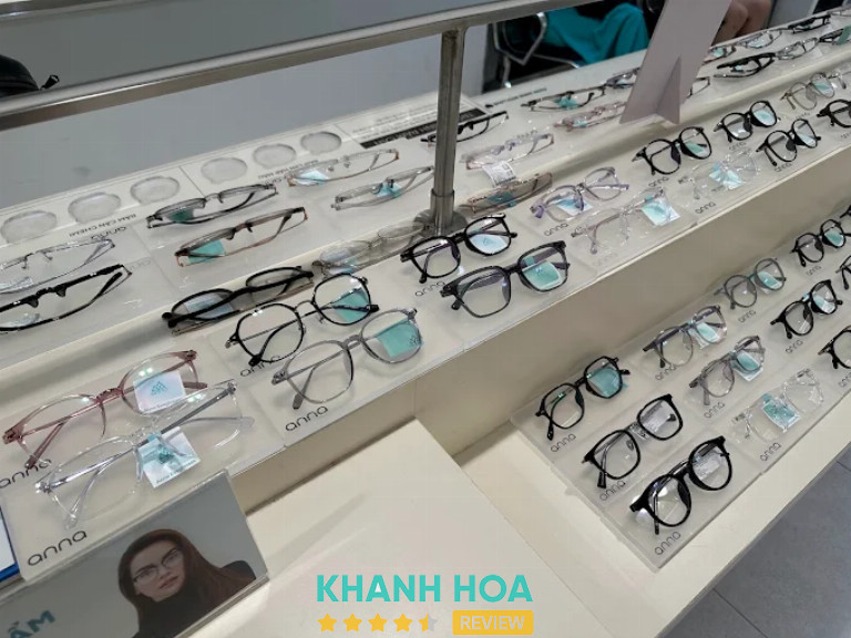 Kính Mắt Anna, Nha Trang