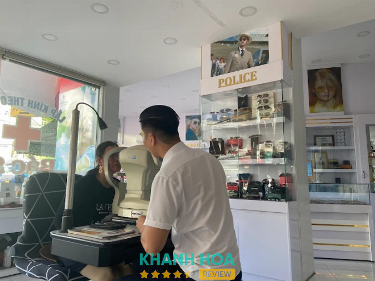 Mắt Kính Sài Gòn, Nha Trang