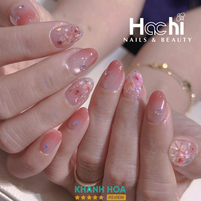 Hachi Nails & Beauty - 84 Trần Bình Trọng