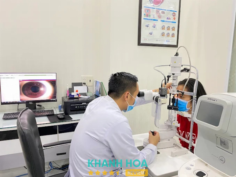  Phòng Khám Chuyên Khoa Mắt Quang Lộc, Nha Trang