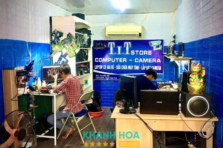 Cửa Hàng T.I.T, Nha Trang