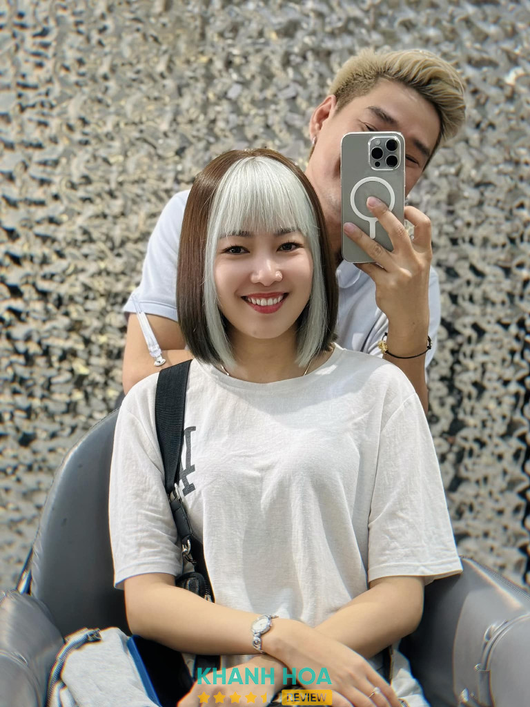 Hoàng Toni Hair Salon - 42B Trịnh Phong