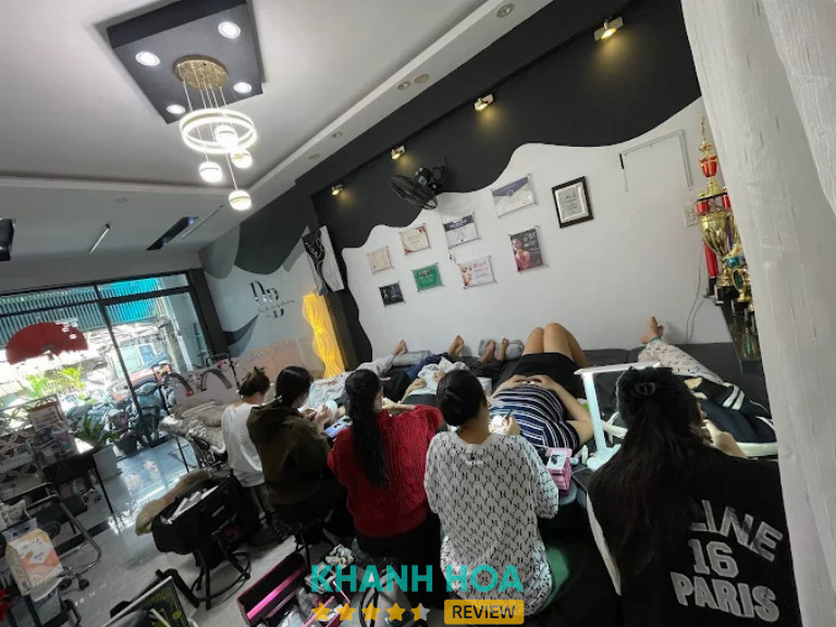 Dân Bùi Beauty, Nha Trang