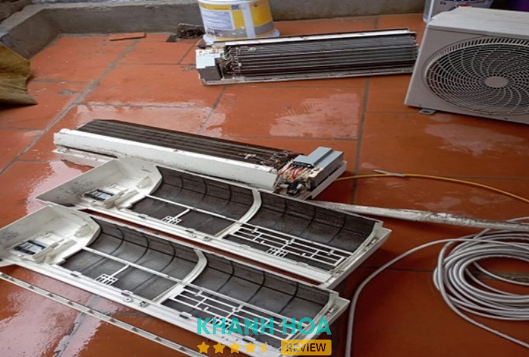 Điện Lạnh Toàn Ngọc, Điện Lạnh Toàn Ngọc