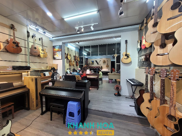 V Guitar - 839 Lê Hồng Phong