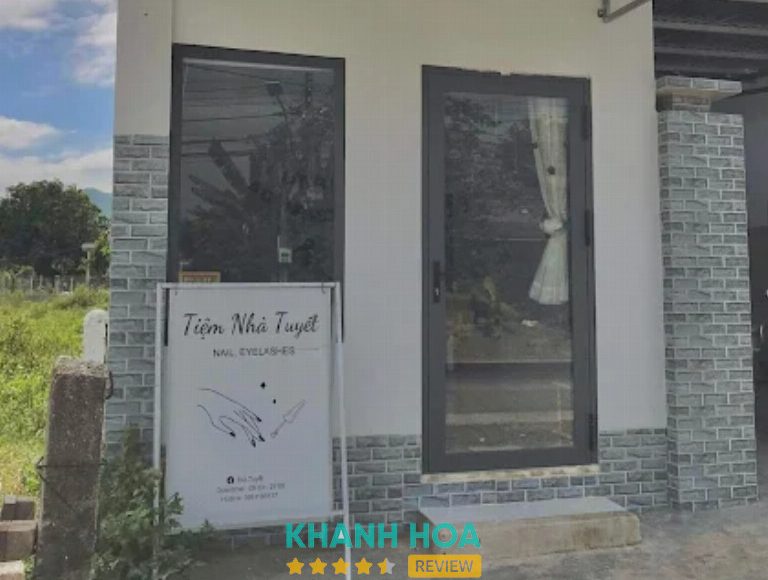 Tiệm Nhà Tuyết nối mi ở Khánh Hòa