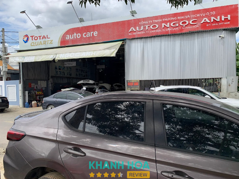 Gara ô tô Ngọc Anh ở Cam Lâm