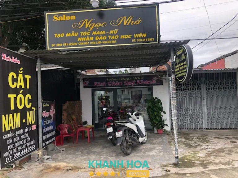 Salon Ngọc Nhớ, Cam Lâm