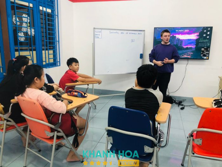 Trung Tâm Anh Ngữ Ms Phong, Cam Ranh