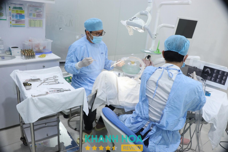 Đội ngũ bác sĩ niềng răng tại Bệnh Viện Răng Hàm Mặt Sài Gòn